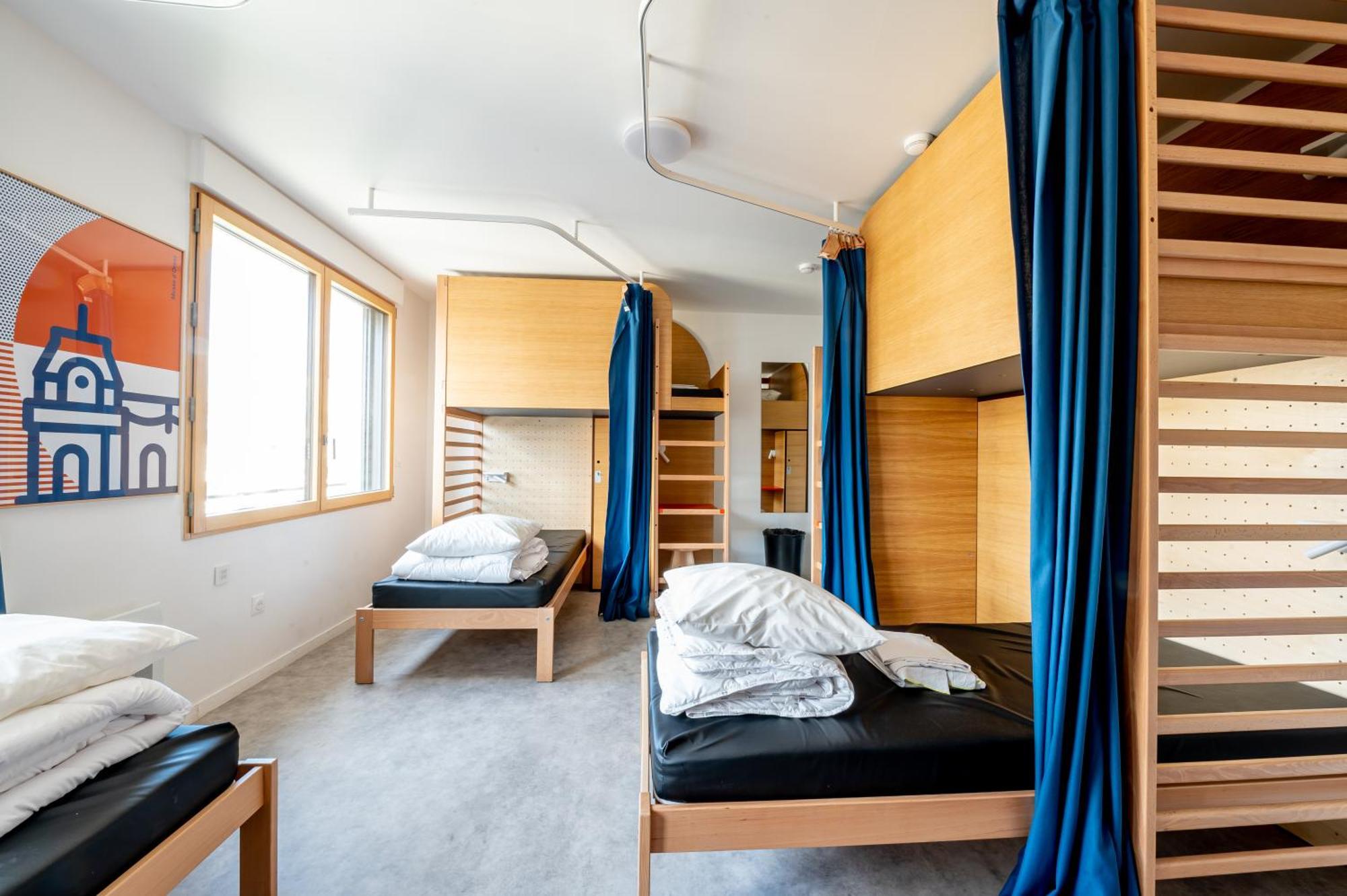 Bed 6-Bed Female Dormitory Room